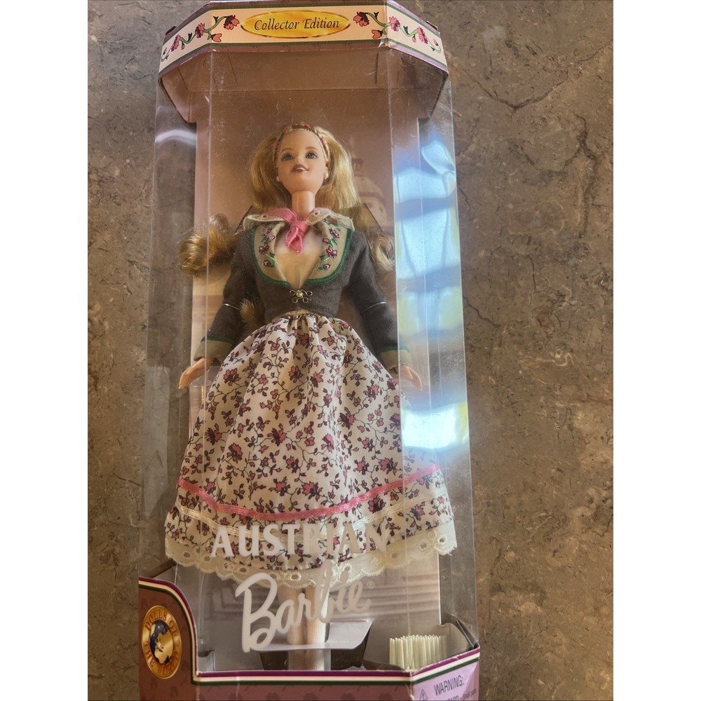 Vintage 1998  Austrian Barbie Dolls of the World  Collector Edition Mattel